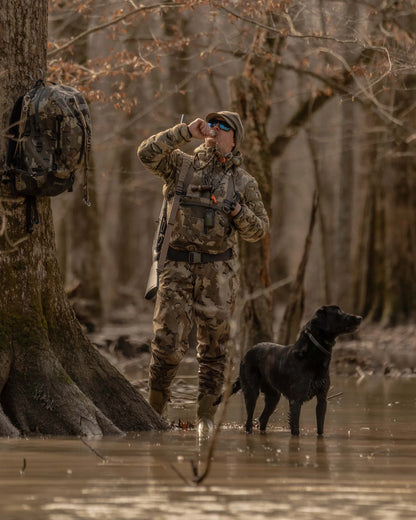 Outlet Flyway Insulated Hooded Jacket | Gunmetal