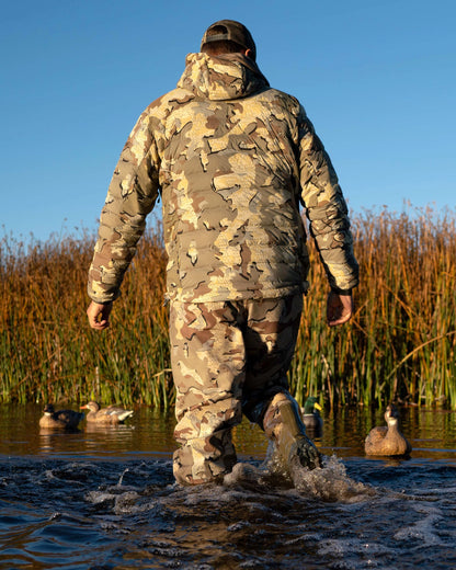 Outlet Flyway Insulated Hooded Jacket | Gunmetal