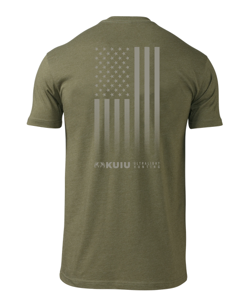 KUIU Vertical Flag Logo T-Shirt | Military Green