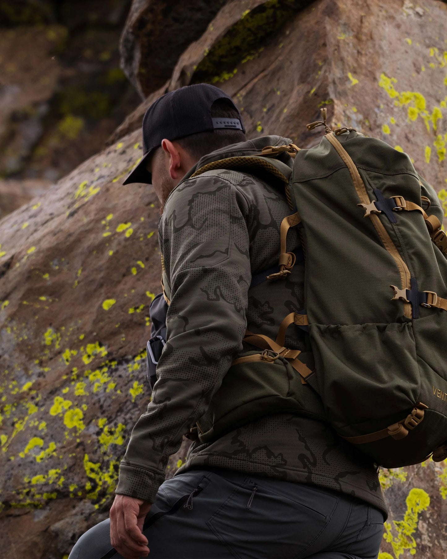 Ridgepoint Fleece Hoodie | Coyote Brown Tonal