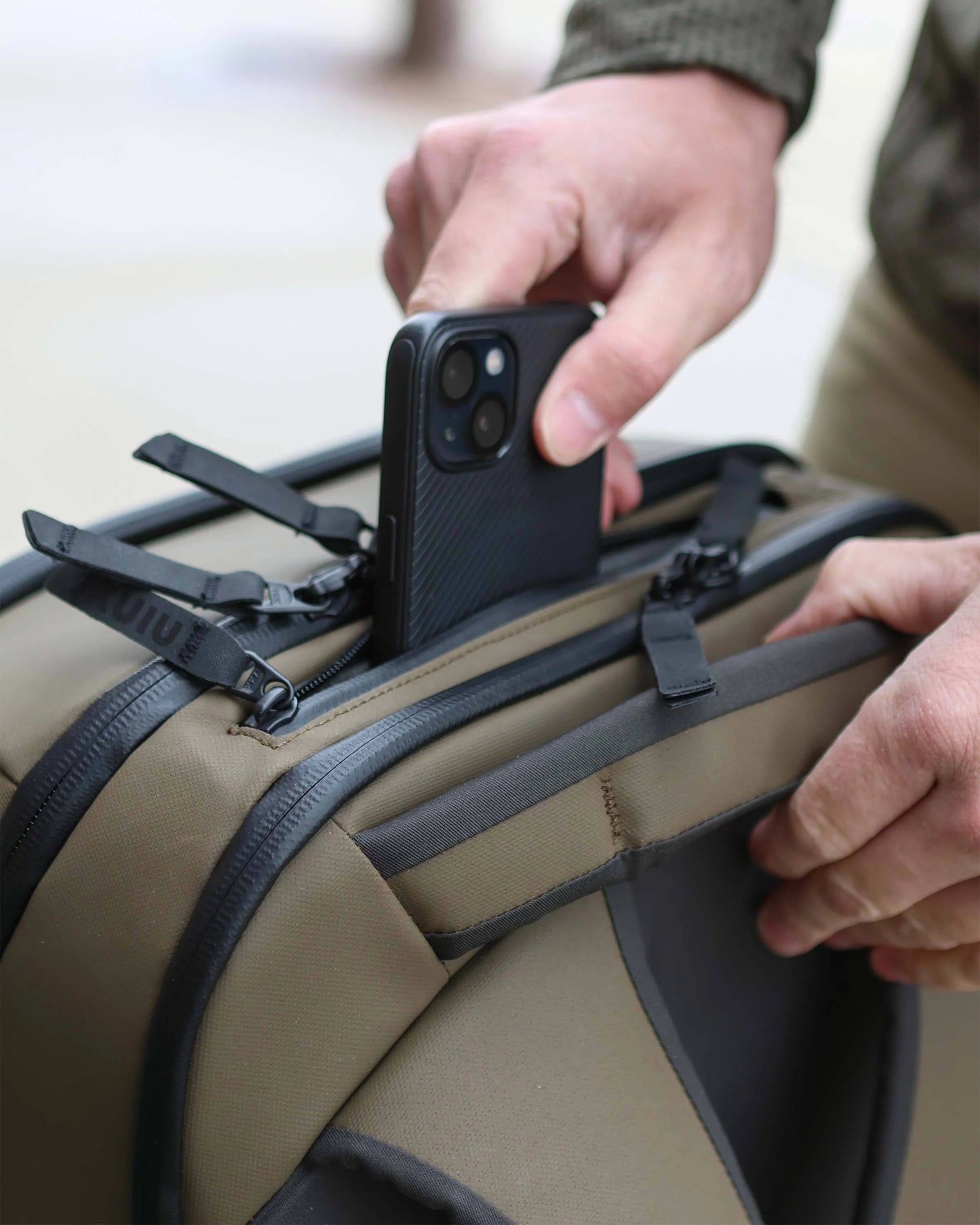 Waypoint Travel Backpack | Gunmetal