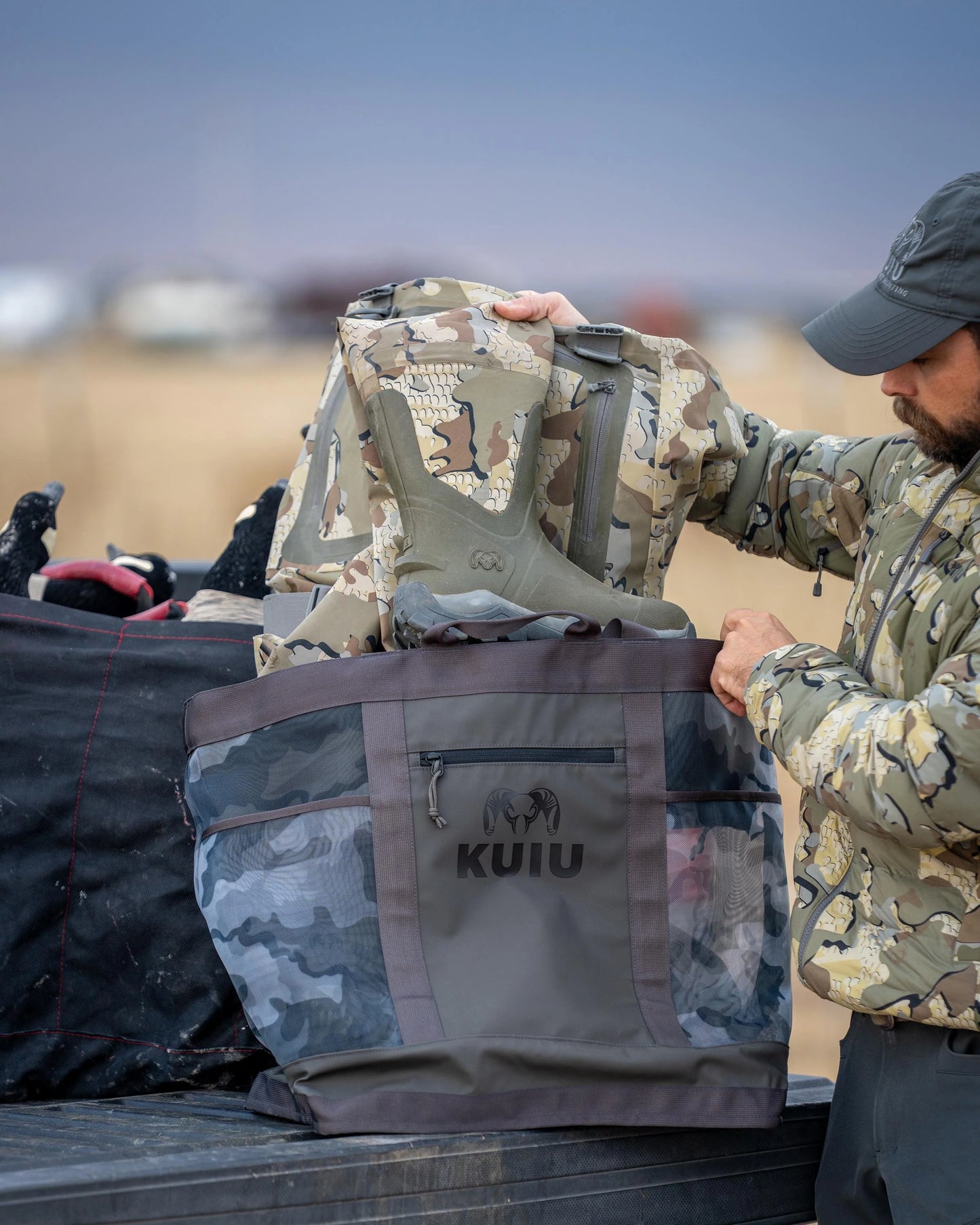 KUIU 3500 Mesh Tote Bag | Vias Storm