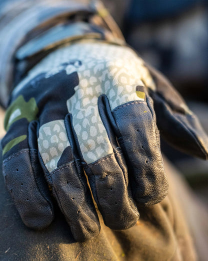 Precision Glove | Vias